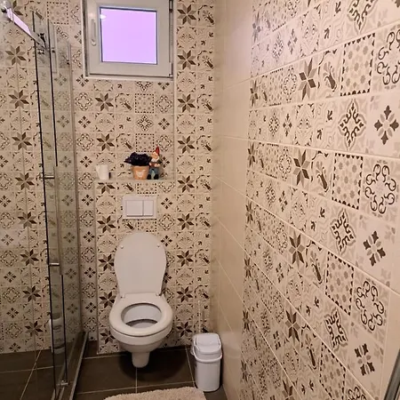 Apartment Sara 2 *