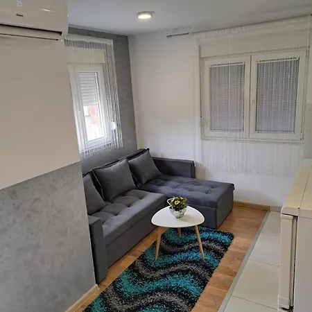 Sara 2 Apartment Belgrade