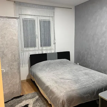Sara 2 Apartment